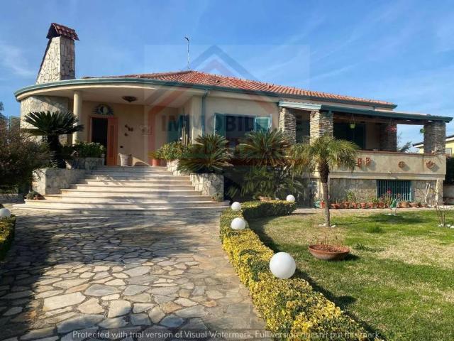 Villa Indipendente in vendita a Canosa, Giugliano In Campania