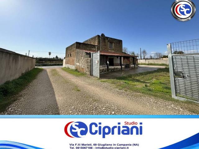 Villa Indipendente in vendita a Giugliano In Campania, Campania