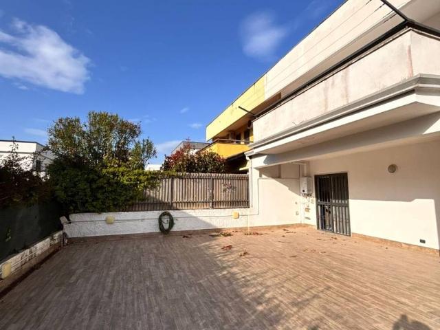 Villa Indipendente in vendita a Giugliano In Campania, Campania