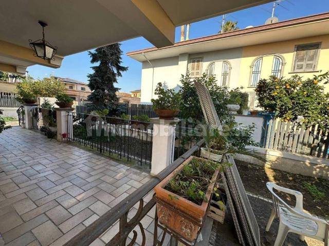 Villa Indipendente in vendita a Giugliano In Campania, Campania