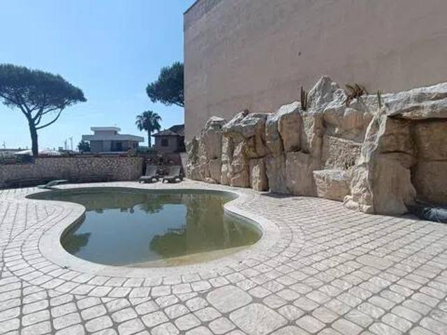 Villa Indipendente in vendita a Giugliano In Campania, Campania