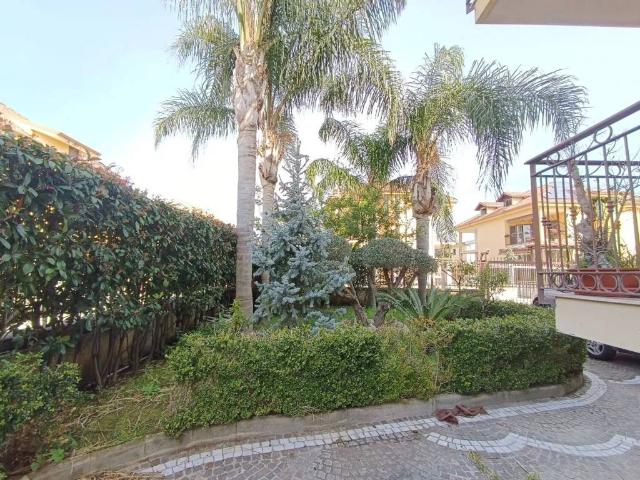 Villa Indipendente in vendita a Giugliano In Campania, Campania