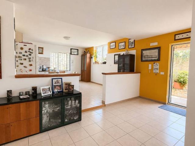 Villa Indipendente in vendita a Grotta dell'Olmo, Giugliano in Campania