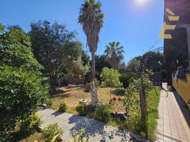 Villa Indipendente in vendita a Giugliano In Campania, Campania