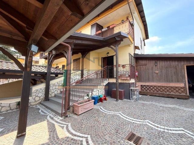 Villa Indipendente in vendita a Festinese, Giugliano in Campania