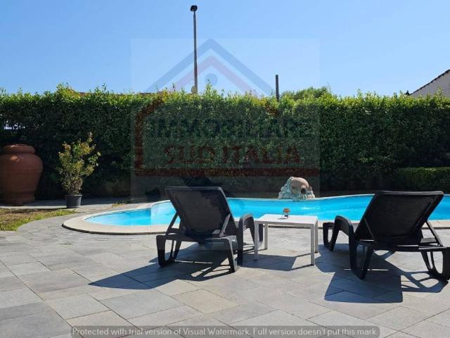 Villa Indipendente in vendita a Giugliano In Campania, Campania