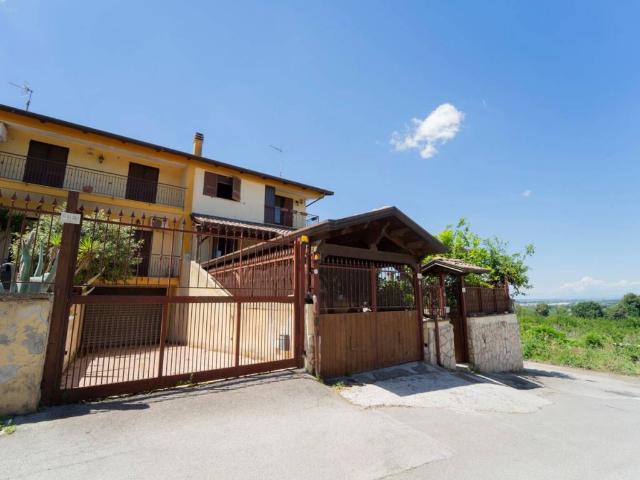 Villa Indipendente in vendita a Canosa, Giugliano In Campania
