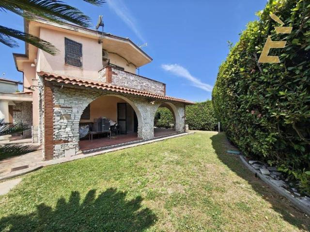 Villa Indipendente in vendita a Villaricca, Campania