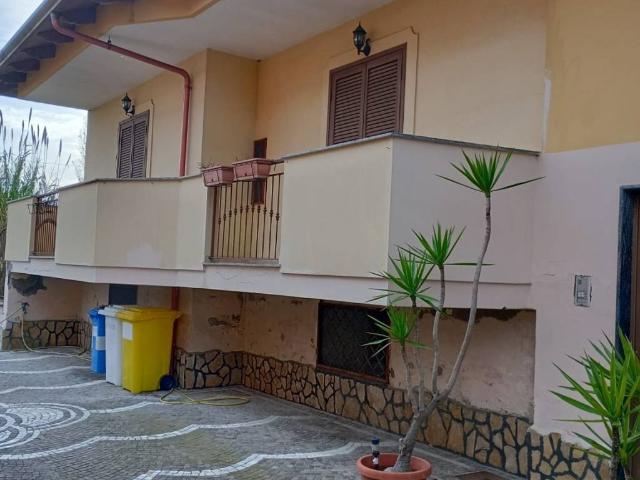 Villa Indipendente in vendita a Giugliano In Campania, Campania