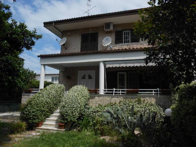Villa Indipendente in vendita a Giugliano In Campania, Campania