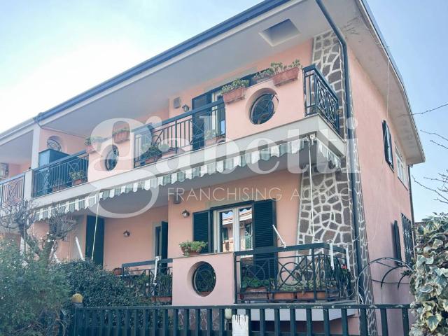 Villa Indipendente in vendita a Giugliano In Campania, Campania