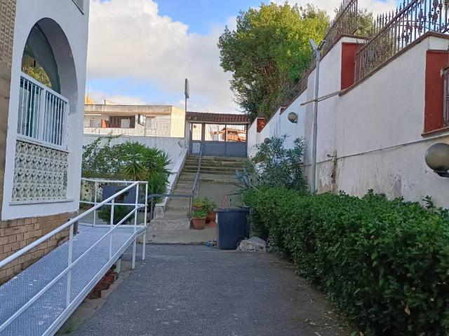 Villa Indipendente in vendita a Giugliano In Campania, Campania