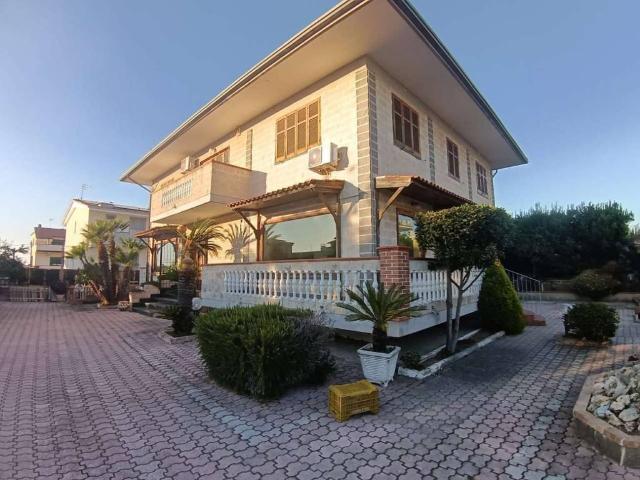 Villa Indipendente in vendita a Grotta dell'Olmo, Giugliano In Campania
