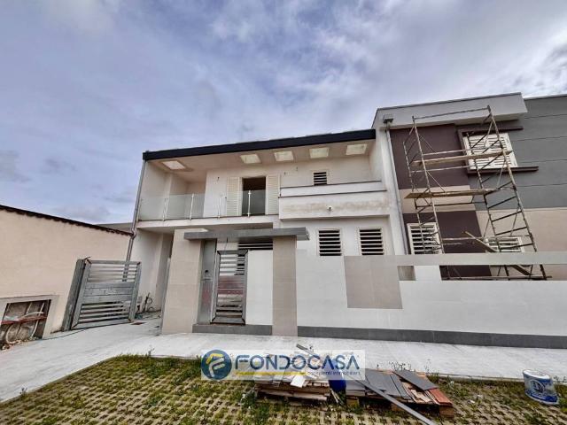 Villa Indipendente in vendita a Parete, Campania