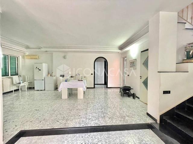 Villa Indipendente in vendita a Giugliano In Campania, Campania