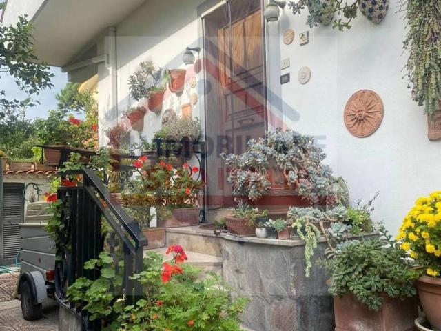 Villa Indipendente in vendita a Canosa, Giugliano In Campania