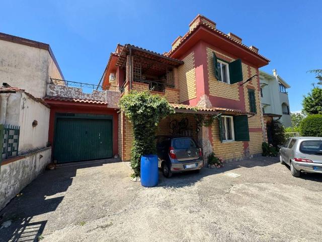 Villa Indipendente in vendita a Colle degli Osci, Giugliano In Campania
