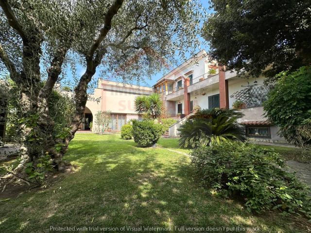 Villa Indipendente in vendita a Varcaturo, Giugliano in Campania