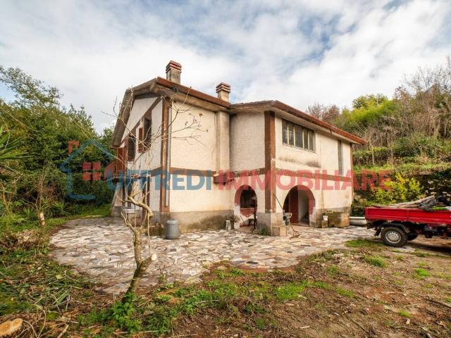 Villa Indipendente in vendita a Giuliano Di Roma, Lazio