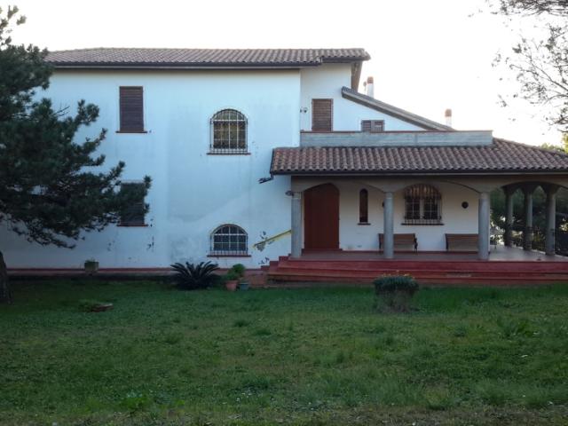 Villa Indipendente in vendita a Colledoro, Giulianova