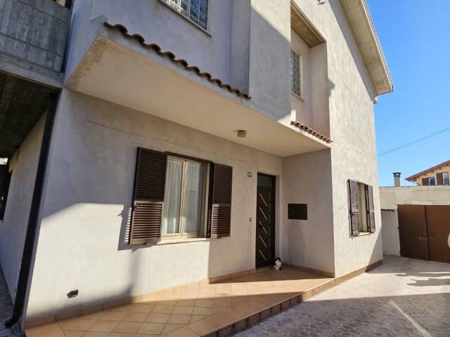 Villa Indipendente in vendita a Giulianova, Abruzzo
