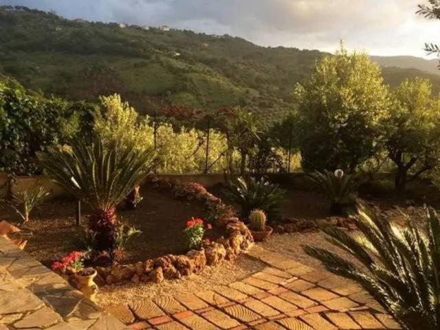 Villa Indipendente in vendita a Giungano, Salerno