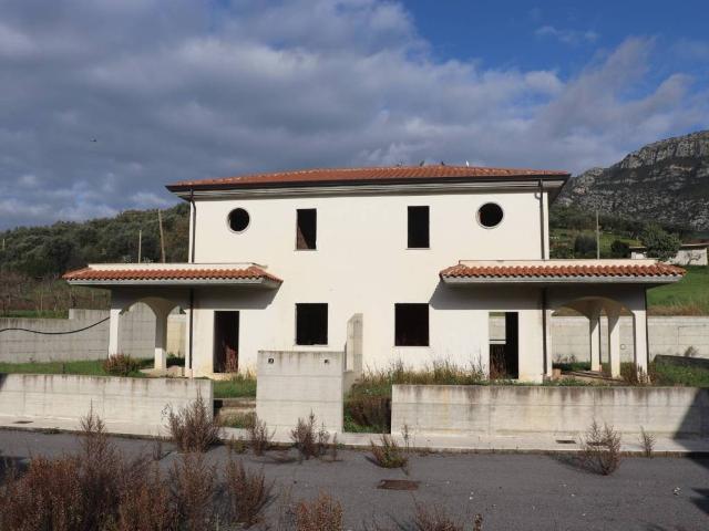 Villa Indipendente in vendita a Giungano, Campania