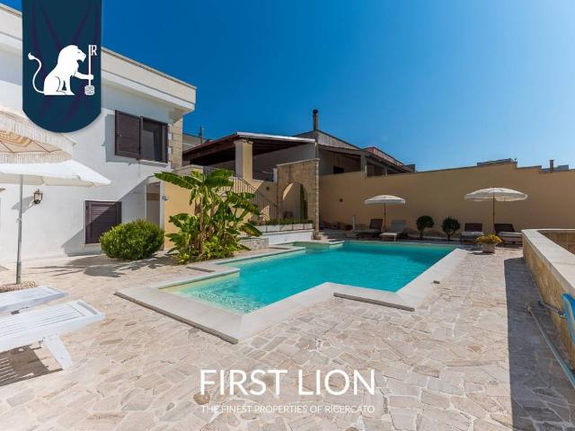 Villa Indipendente in vendita a Puglia, Lecce