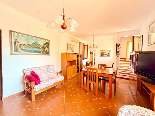 Villa Indipendente in vendita a Giussago, Lombardia