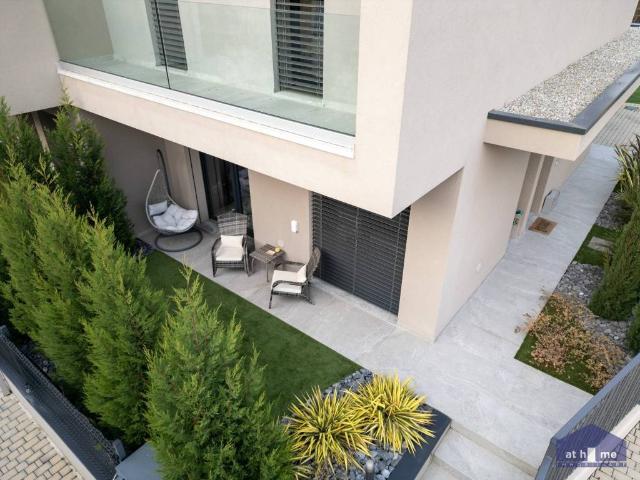 Villa Indipendente in vendita a Giussano, Lombardia