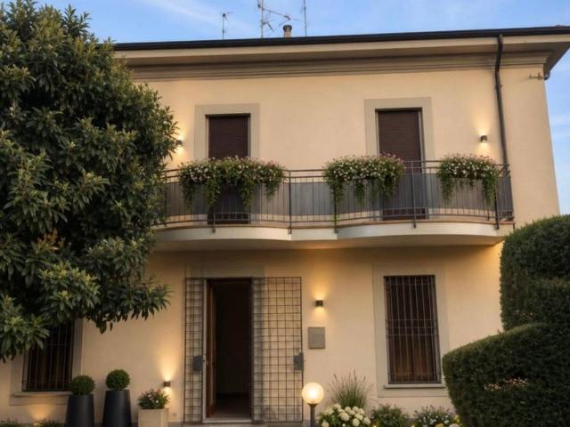 Villa Indipendente in vendita a Robbiano, Giussano