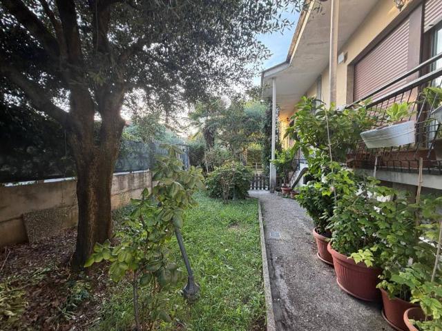 Villa Indipendente in vendita a Giussano, Lombardia