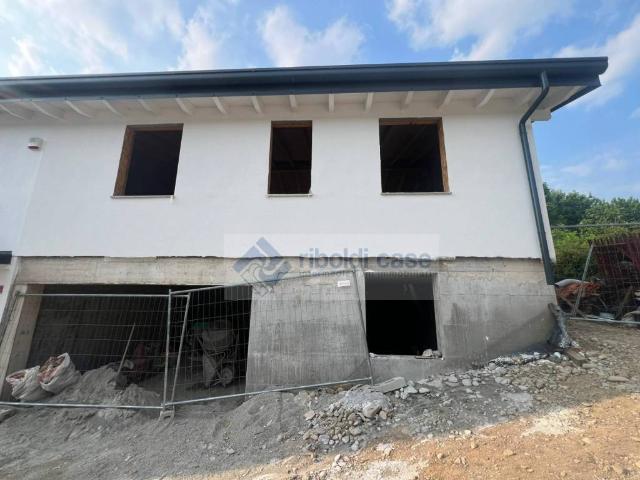Villa Indipendente in vendita a Birone, Giussano