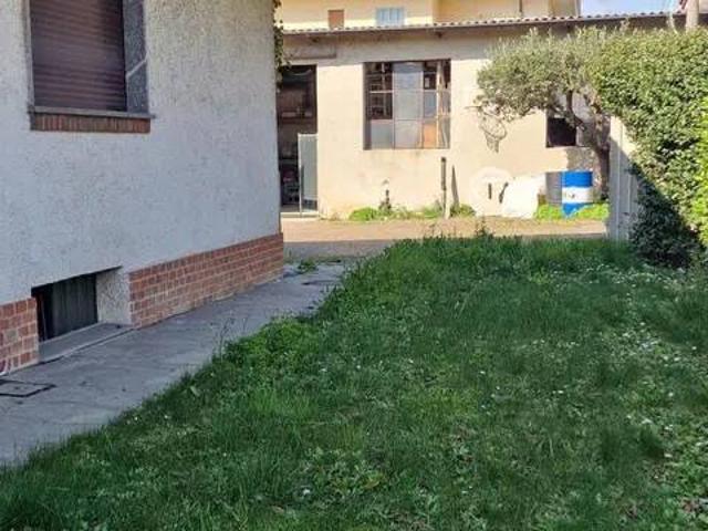 Villa Indipendente in vendita a Birone, Giussano