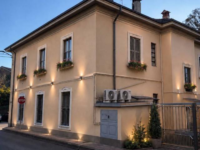 Villa Indipendente in vendita a Robbiano, Giussano