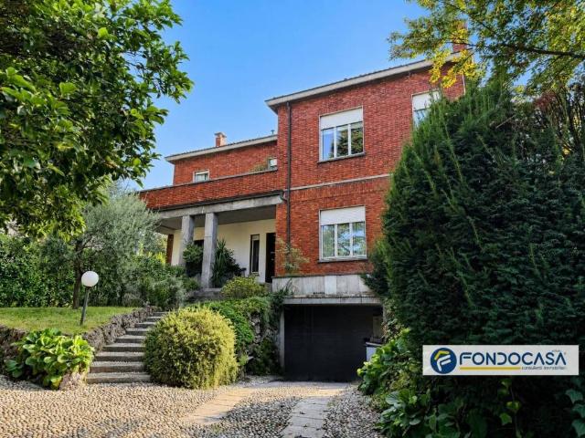 Villa Indipendente in vendita a Robbiano, Giussano
