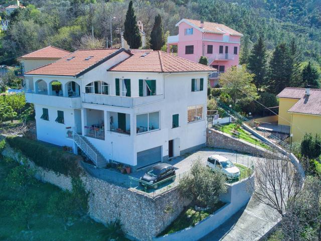 Villa Indipendente in vendita a Giustenice, Liguria