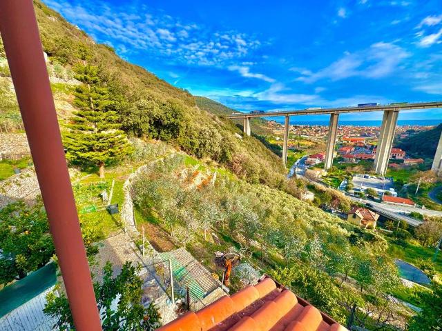 Villa Indipendente in vendita a Giustenice, Liguria