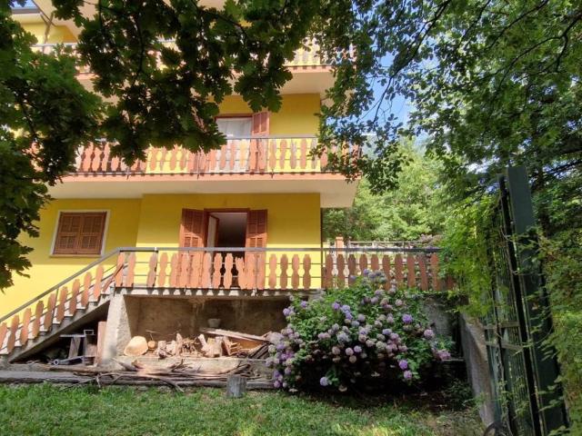 Villa Indipendente in vendita a Giusvalla, Liguria