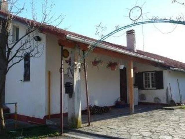 Villa Indipendente in vendita a Giusvalla, Liguria