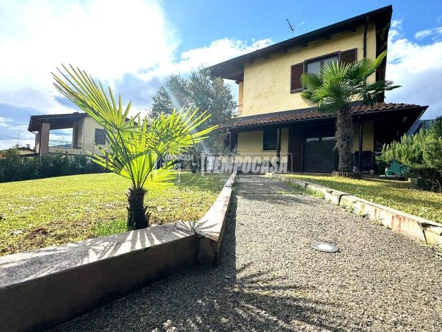 Villa Indipendente in vendita a Unione Montana di Comuni delle Valli di Lanzo, Ceronda e Casternone, Piemonte