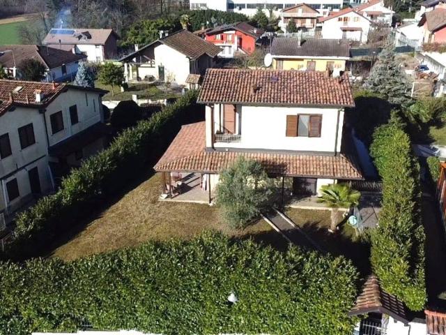 Villa Indipendente in vendita a Unione Montana di Comuni delle Valli di Lanzo, Ceronda e Casternone, Piemonte