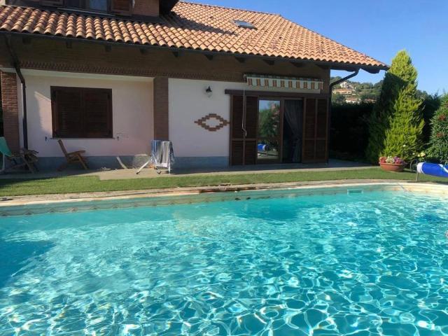 Villa Indipendente in vendita a Unione Montana di Comuni delle Valli di Lanzo, Ceronda e Casternone, Piemonte