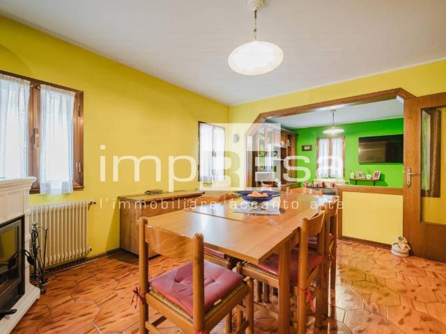 Villa Indipendente in vendita a Godega di Sant'Urbano, Bibano
