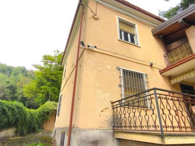 Villa Indipendente in vendita a Godiasco Salice Terme, Godiasco