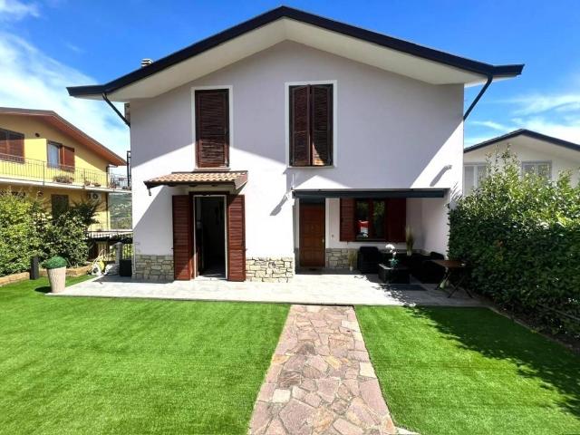 Villa Indipendente in vendita a Godiasco Salice Terme, Salice Terme