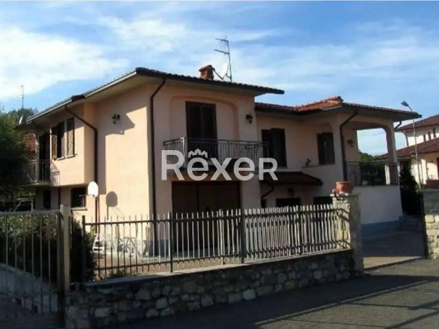 Villa Indipendente in vendita a Godiasco Salice Terme, Godiasco