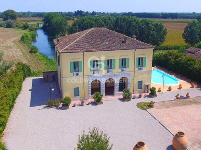 Villa Indipendente in vendita a Goito, Lombardia