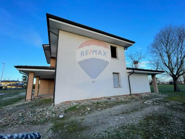 Villa Indipendente in vendita a Solarolo, Goito