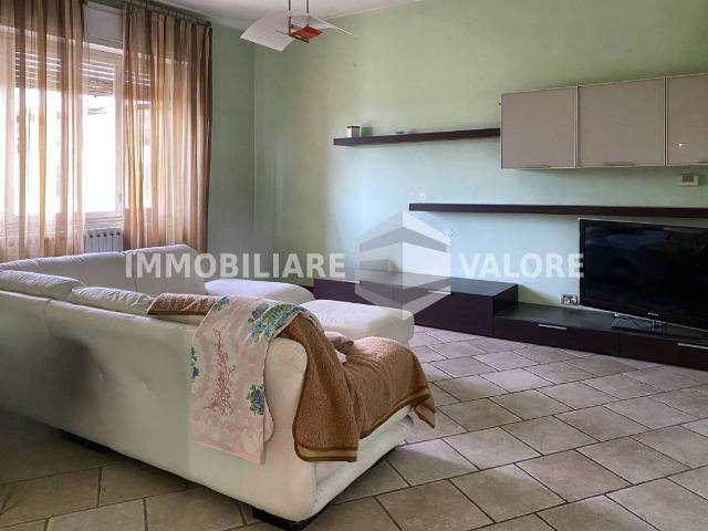 Villa Indipendente in vendita a Sacca, Goito